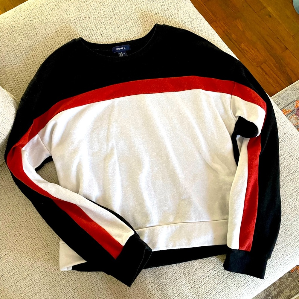 Womens Forever 21 Crewneck Sweatshirt